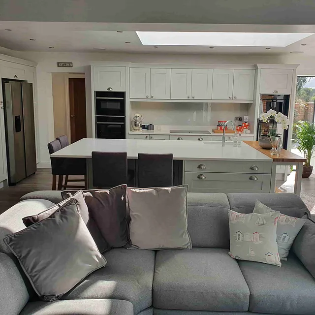Cambridge Light Grey and Oak