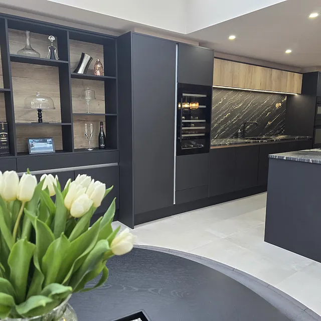 Joyce Kitchen