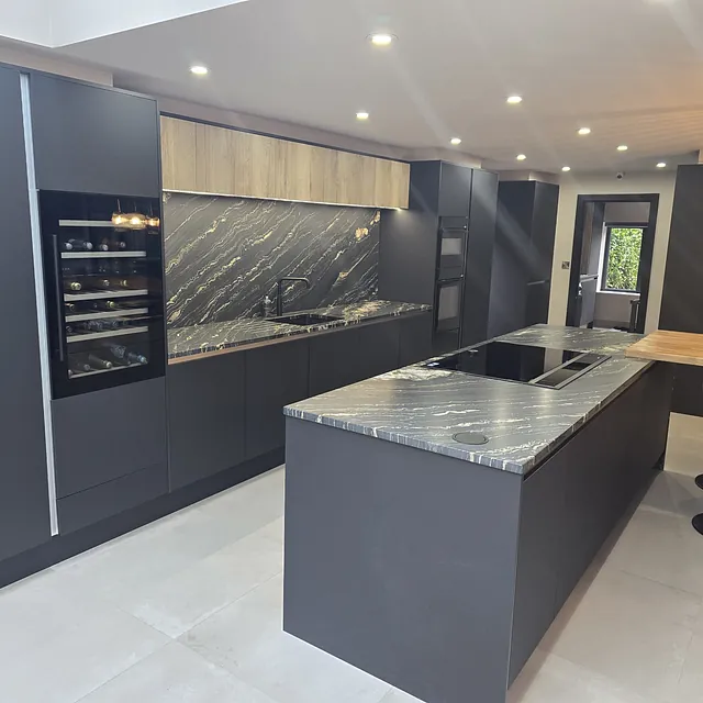 Joyce Kitchen