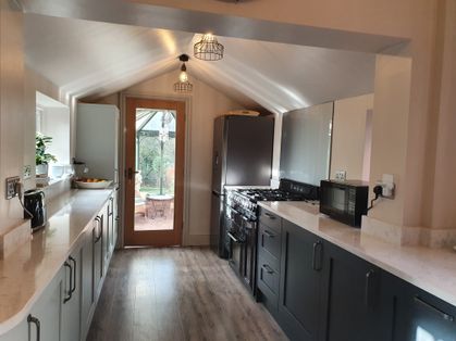 MORNINGTON SHAKER GRAPHITE & PARTRIDGE GREY